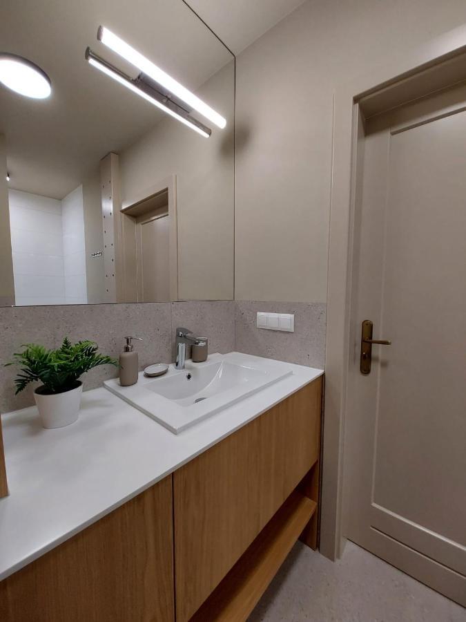 Appartement Spacious Two-bedroom In The Center